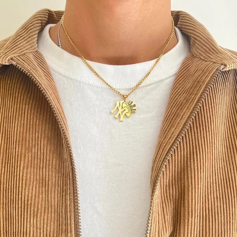 vintage style new york yankees gold necklace